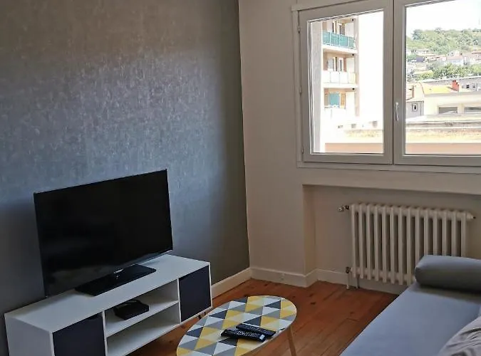 Apartment Privee Dans Partage, Centre Ville, Avec Vue Sur Les Monuments Le Puy-en-Velay